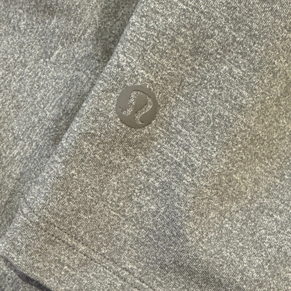 Lululemon Athletica On The Fly 2.5